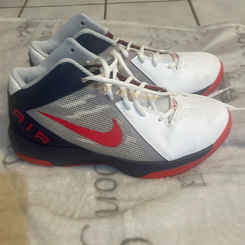 Nike air overplay 1x boys sneakers size 7.5